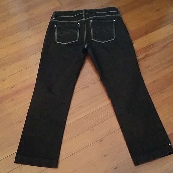 WHBM Black Cropped Jeans - Picture 3 of 7